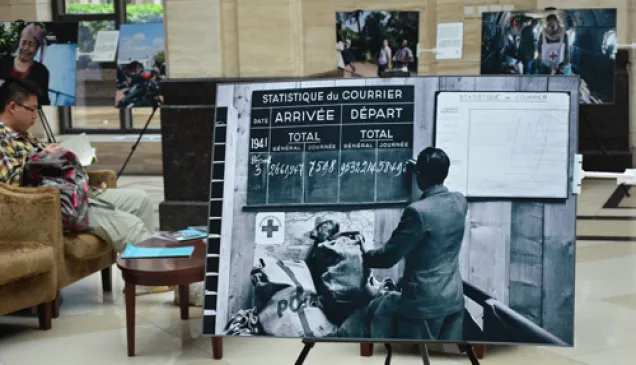 比赛现场还举办了红十字国际委员会成立150周年图片展