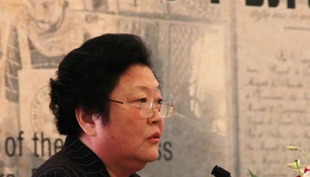 中国红十字会总会常务副会长赵白鸽女士在研讨会上就“中国红十字会眼中的国际人道援助”进行了发言。她表示：“《国际人道法》引导了红十字运动的开展，目前仍然是全球开展人道事业的指导思想和方针”。