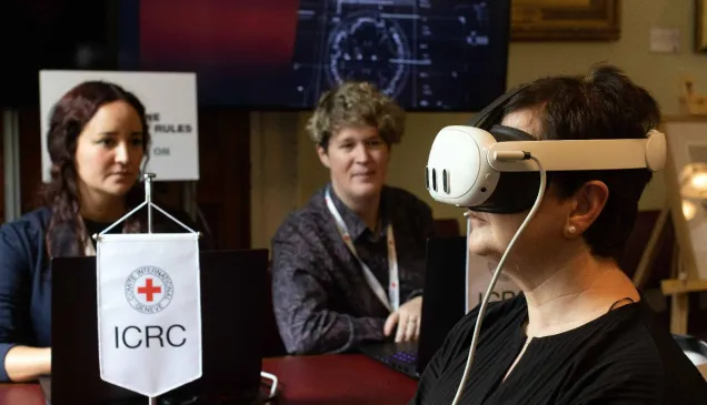 Tony Gavin photography A lady uses a virtual reality headset