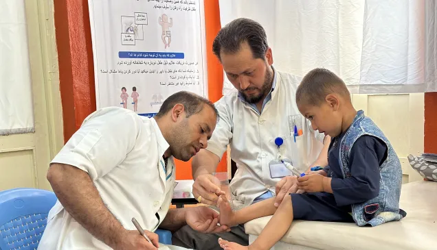 Osman Ghani is receiving treatment at the ICRC’s physical rehabilitation centre in Kabul. 