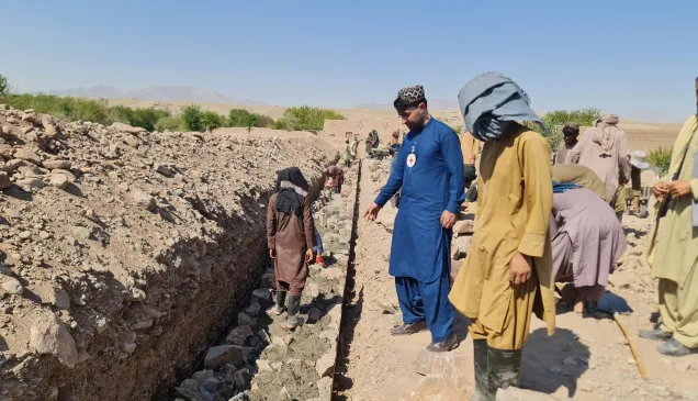 The ICRC recently rehabilitated and cleaned three canals and a check dam in Trinkot city in Uruzgan.