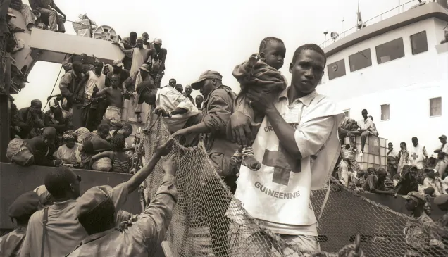 Guinea, marzo de 2003. Llegada y acogida de más de 1.400 ciudadanos guineanos que huyen de la violencia en Costa de Marfil