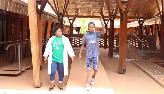 Photo d'une victime d'engin explosif