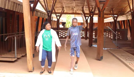 Photo d'une victime d'engin explosif