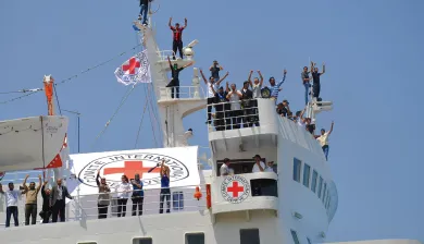 ICRC_Updated commentary on second Geneva Conventions