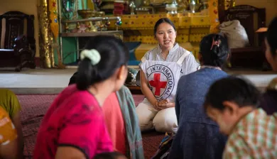 ICRC staff conducting risk awareness session.