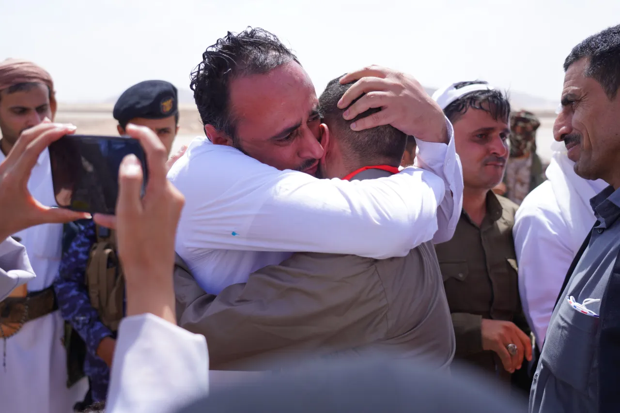 Humanity in action hug ICRC team helps people in conflict