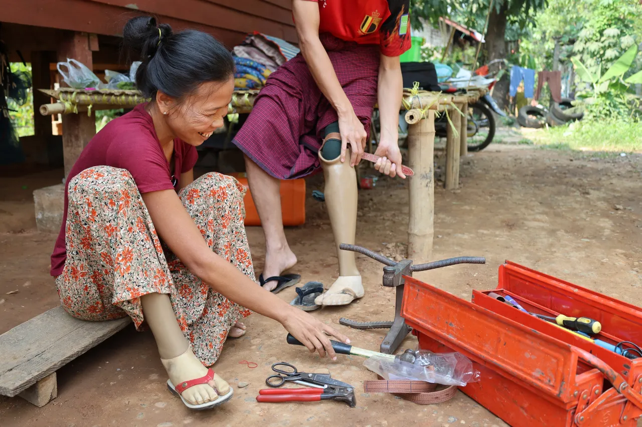 Ma San San Maw, a landmine explosion survivor.