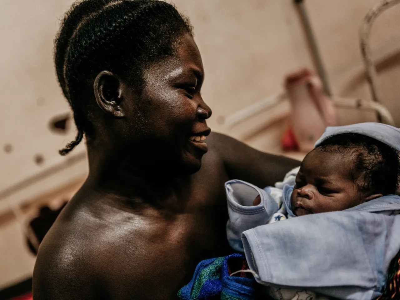Eveline Dimanche, who has just given birth to her 6th child at the Kaga-Bandoro hospital. Kaga-Bandoro, Central African Republic, 11th December 2024.