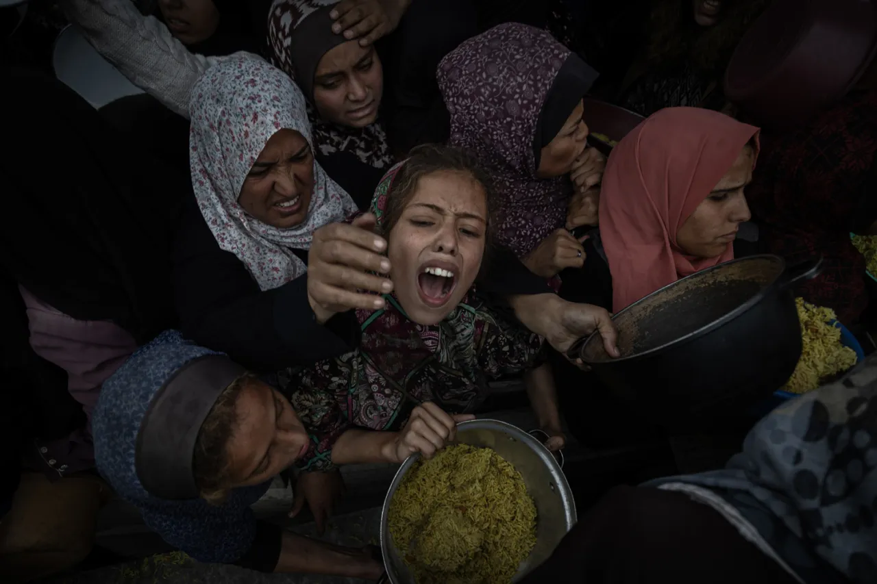 Women in distress in a very crowded place