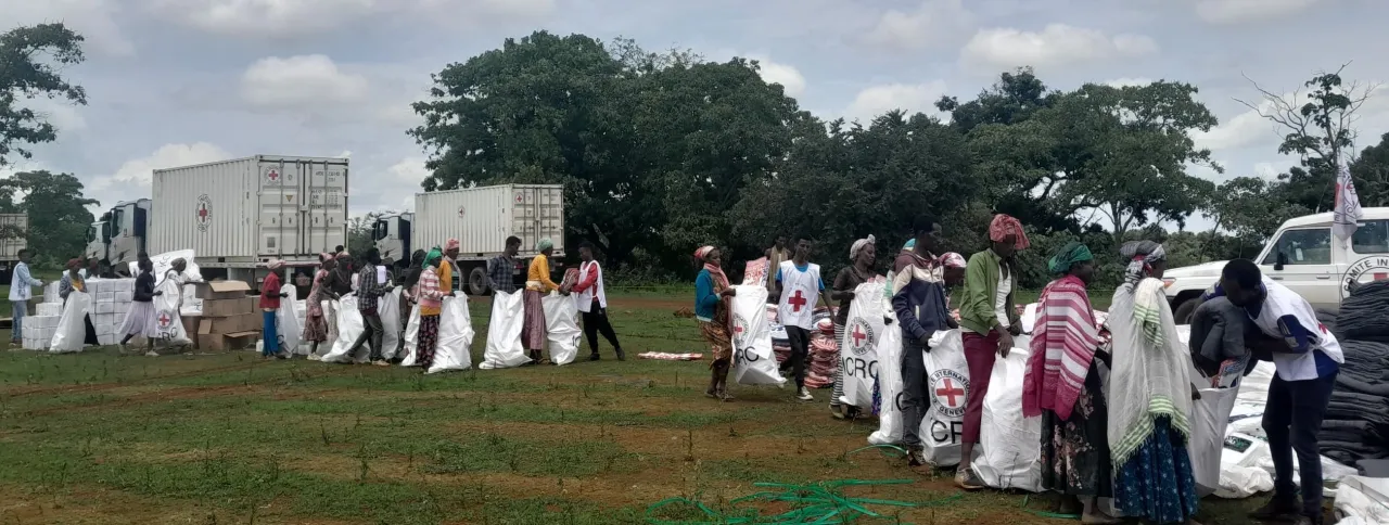 Essential items distribution in Mana Sibu, West Wellega, Oromia region. 
