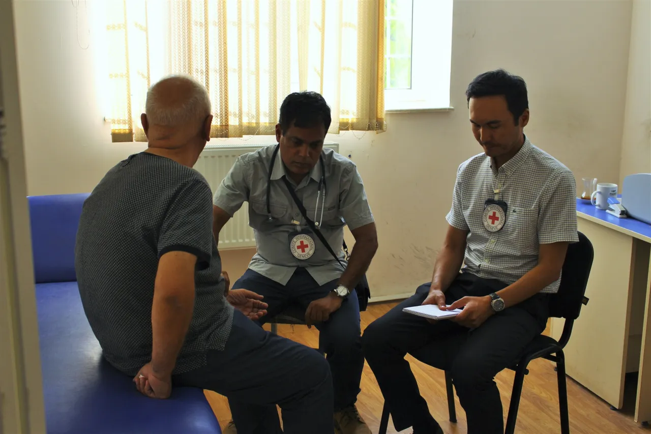 Baku. The ICRC visits non-conflict related detainees in order to assess their living conditions and restore family links. 