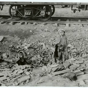 Abandoned Korean children (17 November 1950)
