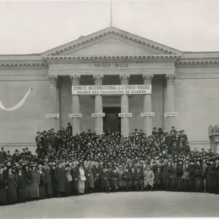 World War I. Switzerland, Geneva, Rath Museum. International Prisoners of War Agency's staff.