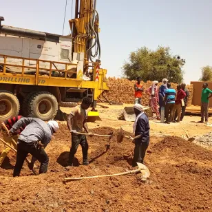 Pour ameliorer l'accès à l'eau potable, le CICR s'attèle à la mise en place d'un forage à Ménaka