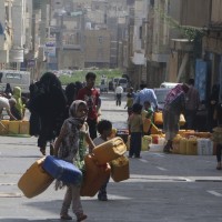في اليمن معاناة للحصول على المياه