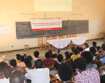 Burundi : le CICR partage ses pratiques dans la prise en charge psychologique des victimes des violences