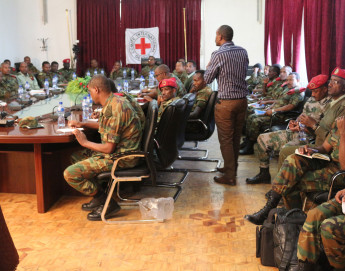 Ethiopia: Army officers discuss laws of armed conflict and international human rights standards