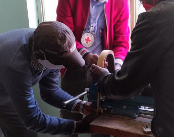 Ethiopia: ICRC supports local manufacture of face shields
