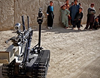 Armas autónomas: las decisiones de matar y destruir son una responsabilidad humana