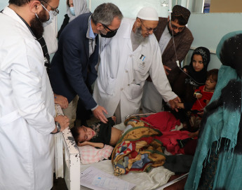 阿富汗：令人震怒的人为灾难表明家家户户承受的巨大苦难