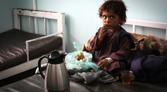 Afghanistan : à peine ouvert, le service pédiatrique de l’hôpital Mirwais fonctionne déjà à plein régime