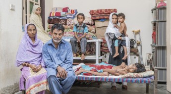 Los héroes desconocidos de Pakistán: trabajadores de la salud corren riesgos para salvar vidas