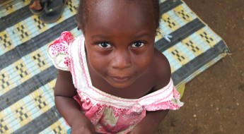 !Faith Kaizolu (4 ans), l’une des filles de Jenneh