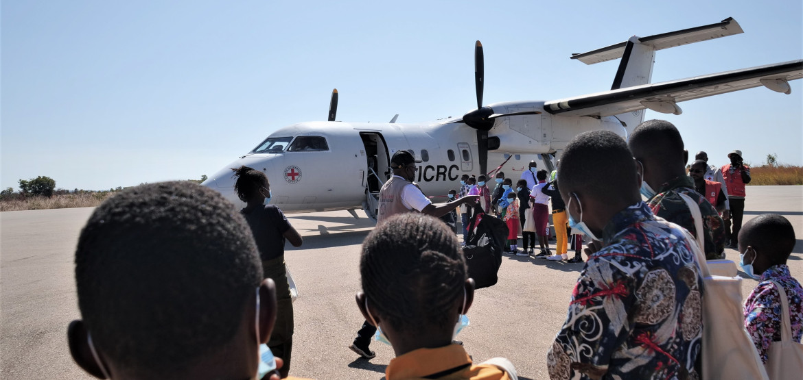 República Democrática del Congo: 83 niños separados por el conflicto armado finalmente se reúnen con sus seres queridos
