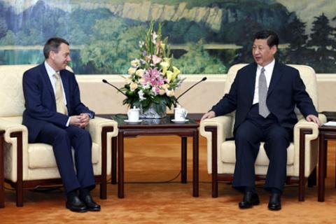 红十字国际委员会主席彼得•毛雷尔与中华人民共和国主席习近平会谈。