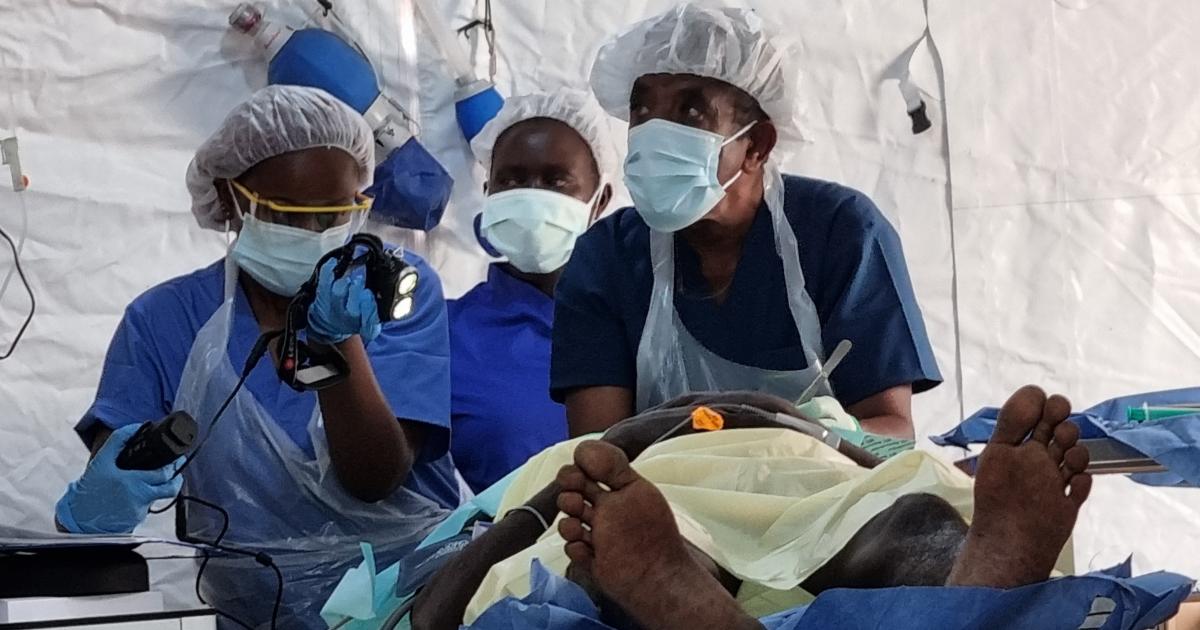 South Sudan: ICRC's mobile surgical team in Renk treats more than 230 weapon-wounded patients in just one month