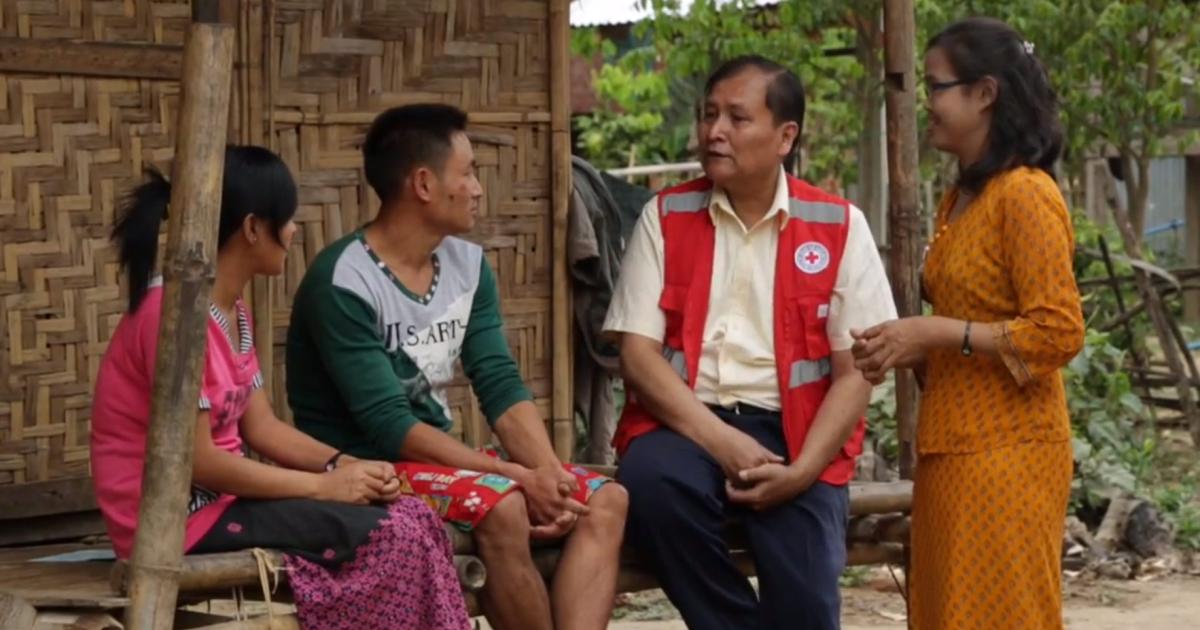 Red Cross help for displaced people in Myanmar | International ...