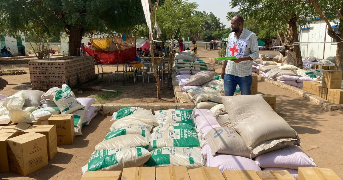 Sudan: Desperate people search for loved ones as hundreds of thousands flee Wad Madani - Vimarsana News