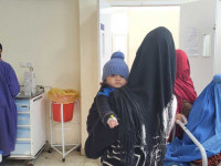 Afganistán: los casos de neumonía y malnutrición infantil aumentan aceleradamente, mientras las familias se enfrentan a la imposible decisión de alimentarse o calefaccionarse