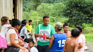 Trabajo del CICR con comunidades indígenas en Colombia. 