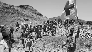 Yemen. Repatriación de prisioneros de guerra egipcios bajo los auspicios del Comité Internacional de la Cruz Roja el 11 de octubre 1965.  Según el artículo 118 del Tercer Convenio de Ginebra, los prisioneros de guerra deberán ser repatriados, sin demora, tras haber finalizado las hostilidades activas. 