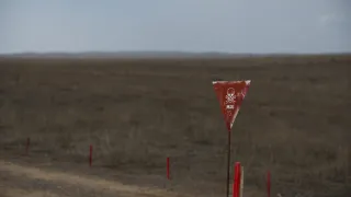 Cartel que señaliza la presencia de minas antipersonal.