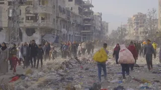 Gaza-AV-news-roads-damaged-people-moving