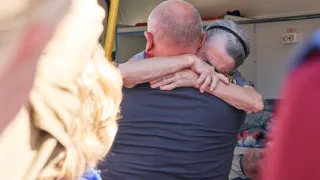 Воссоединение семей в Курске после репатриации из Сум (Украина)