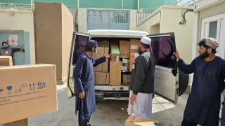 Afghanistan-medical-kit-delivery