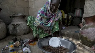 This 57-year-old woman fled her village and the Lake Chad crisis with her seven children after a day of fighting. Today, she makes and sells incense and frangrant oils in Maroua, where she settled. The ICRC granted her cash money to support her business.