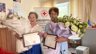 Liubov Pavlivna Ponomarenko and Valentyna Ihnatiivna Yalovenko