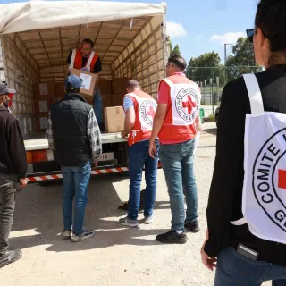 Lebanon: The International Committee of the Red Cross (ICRC), in collaboration with the Lebanese Red Cross (LRC), distributing food parcels to around 8,000 families across 55 regions within 5 kilometers range from the blue line in southern Lebanon.