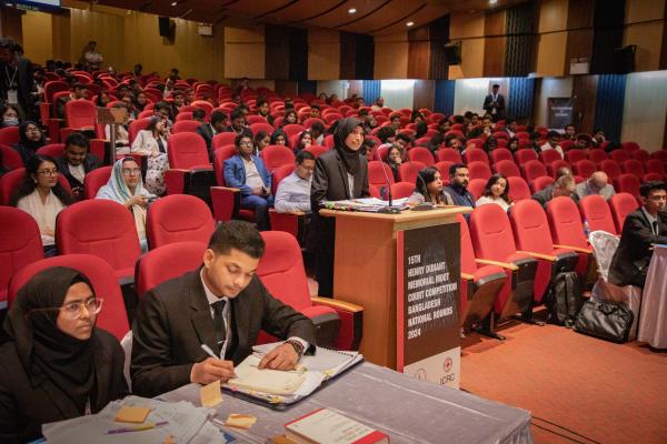 2 Bangladesh%20law%20students%20advocating%20IHL