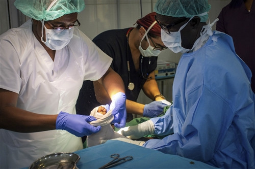 Nigeria: A Surgeon and two patients share their stories | International  Committee of the Red Cross