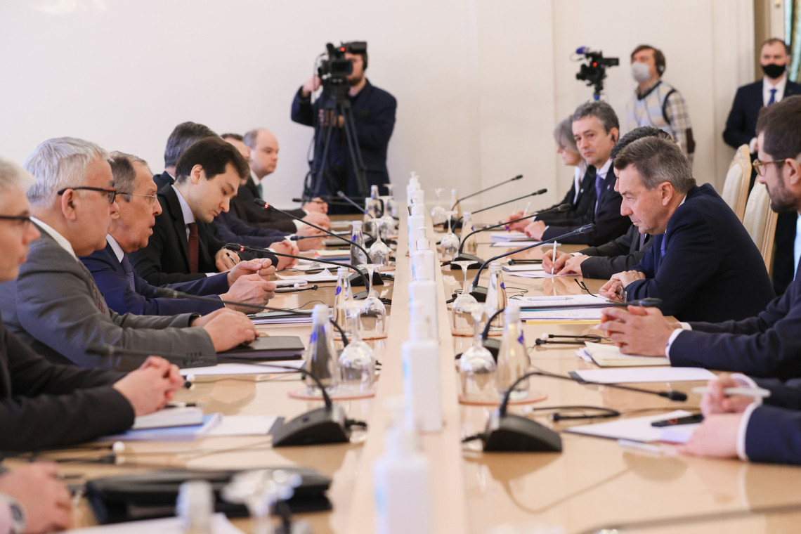 Президент МККК завершает визит в Россию, целью которого было обсуждение связанных с вооруженным конфликтом гуманитарных вопросов