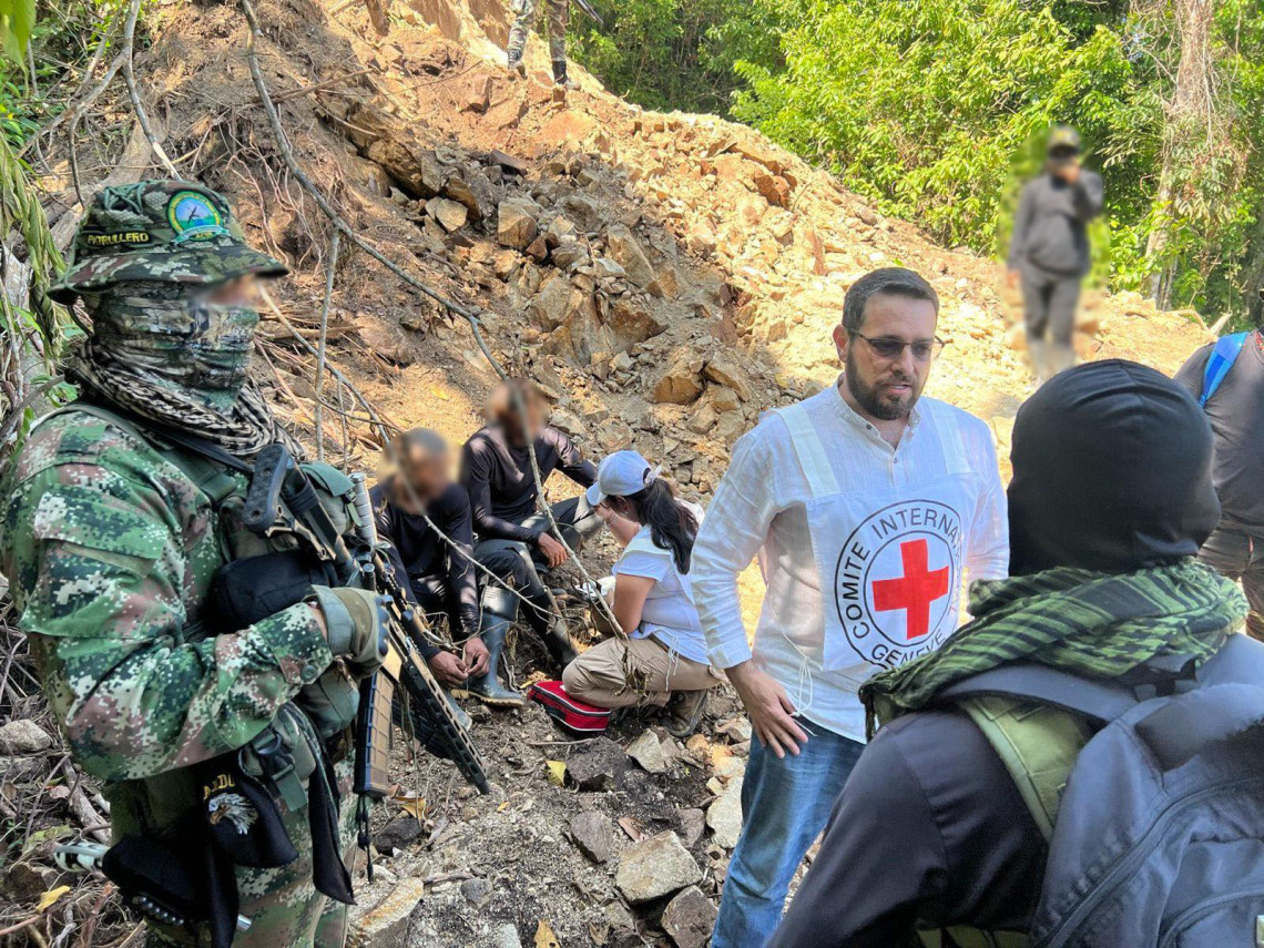 Colombia: entrega de dos personas en zona rural de Magdalena