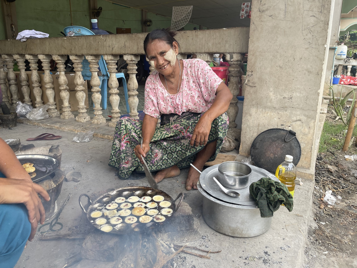 Despite their lives being disrupted by conflict, displaced people now smile brightly as they work hard and support their families through their own small businesses.