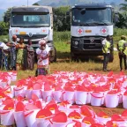 Photo d'une distribution d'assistance du CICR au Sud-Kivu, RD Congo