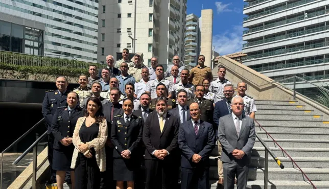 Organizado pelo Comitê Internacional da Cruz Vermelha (CICV), o encontrou buscou aprofundar o debate sobre padrões internacionais de uso da força e fortalecer práticas que diminuam impactos humanitários nas ações policiais.